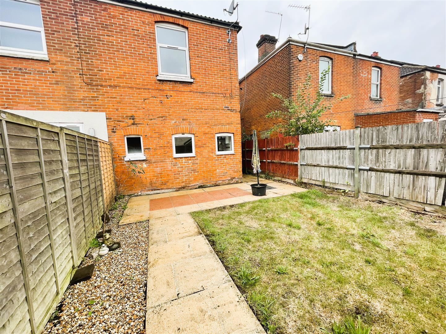 Shirley Road, Shirley